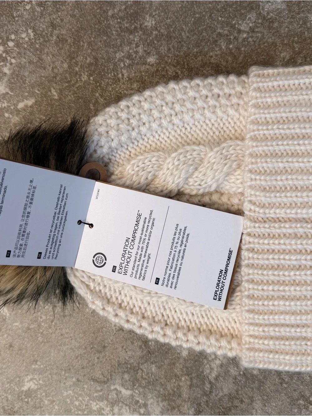 Women’s NWT The North Face Oh-Mega Fur Pom Beanie Cream One Size